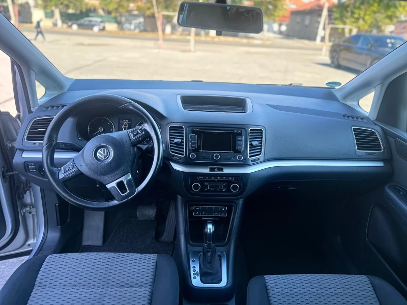VW Sharan BMT 170кс с елетронни врати, снимка 2 - Автомобили и джипове - 52121606
