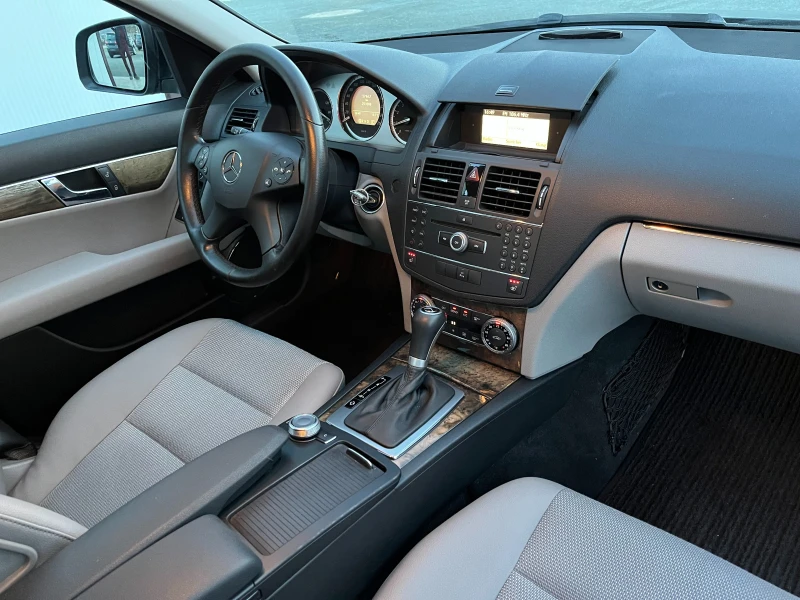 Mercedes-Benz C 230 2.5i-АВТОМАТИК-Avantgarde, снимка 8 - Автомобили и джипове - 52446878