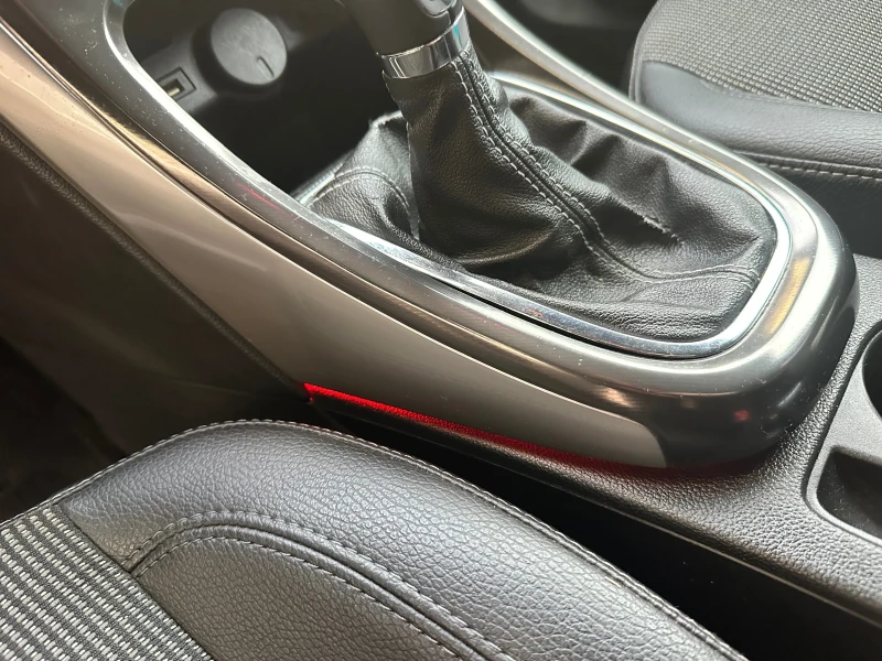 Opel Astra, снимка 11 - Автомобили и джипове - 52449207