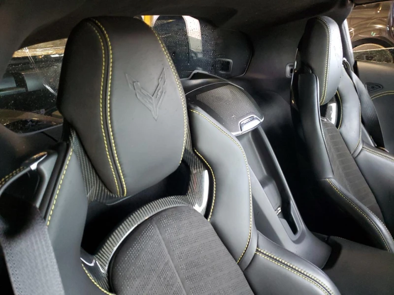 Chevrolet Corvette STINGRAY 3LT, снимка 9 - Автомобили и джипове - 52699532