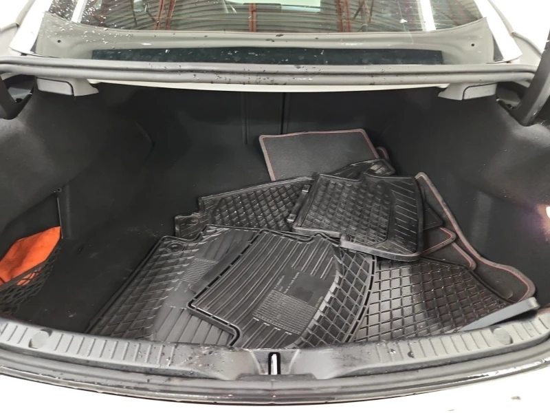 Mercedes-Benz C 43 AMG * CARFAX * БЕЗ ПЪРВОНАЧАЛНА ВНОСКА, снимка 13 - Автомобили и джипове - 52691634