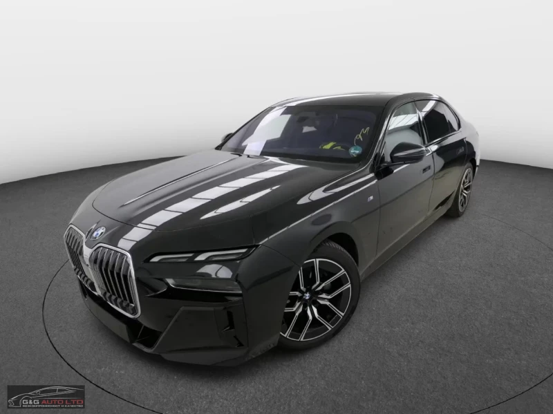 BMW 740 xDRIVE/300HP/M-SPORT/SKY-LOUNGE/B&W/S.CLOSE/968f