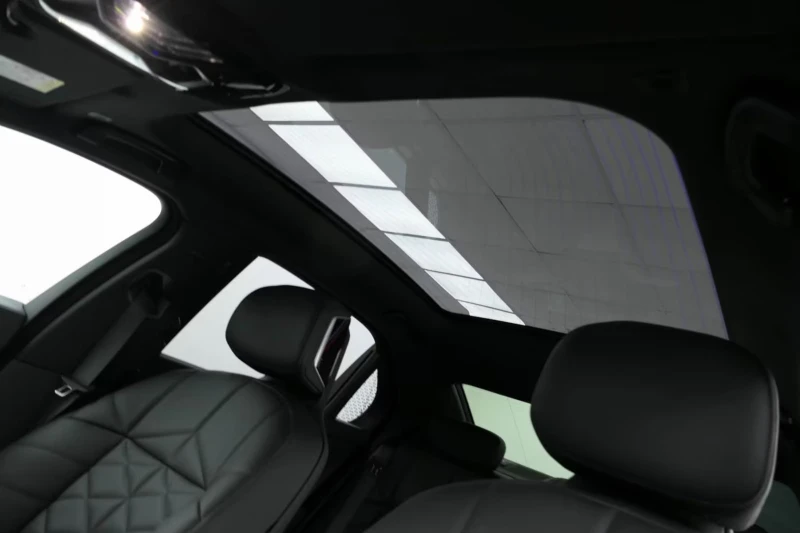 BMW 740 xDRIVE/300HP/M-SPORT/SKY-LOUNGE/B&W/S.CLOSE/968f, снимка 7 - Автомобили и джипове - 52711163