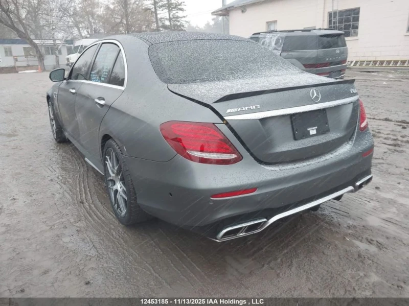 Mercedes-Benz E 63 AMG * S * CARFAX * БЕЗ ПЪРВОНАЧАЛНА ВНОСКА, снимка 6 - Автомобили и джипове - 52729378