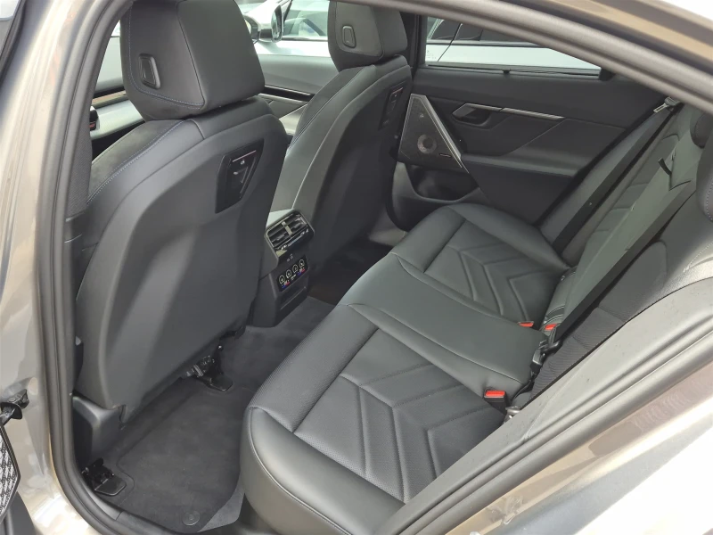 BMW 540 xDrive, снимка 8 - Автомобили и джипове - 52848769