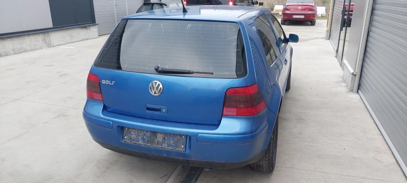 VW Golf 1.4 бензин , снимка 3 - Автомобили и джипове - 53471787