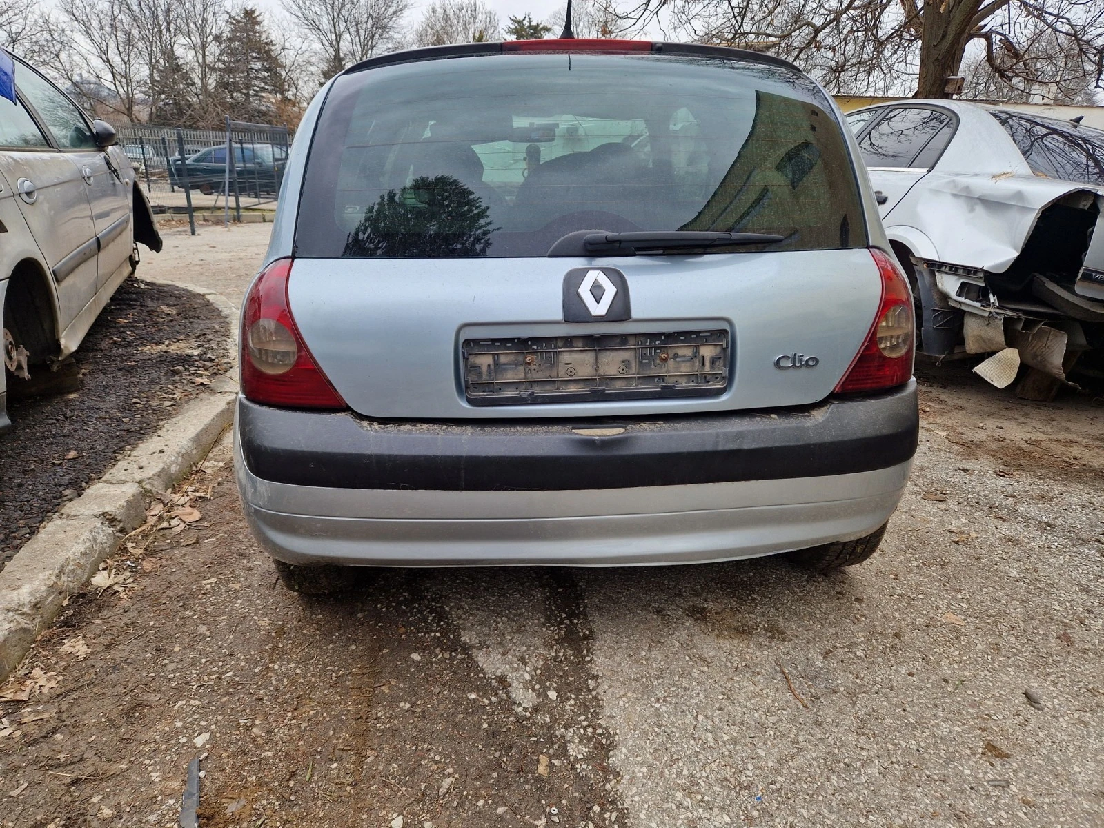 Renault Clio 1.5dci 65к.с. - изображение 2