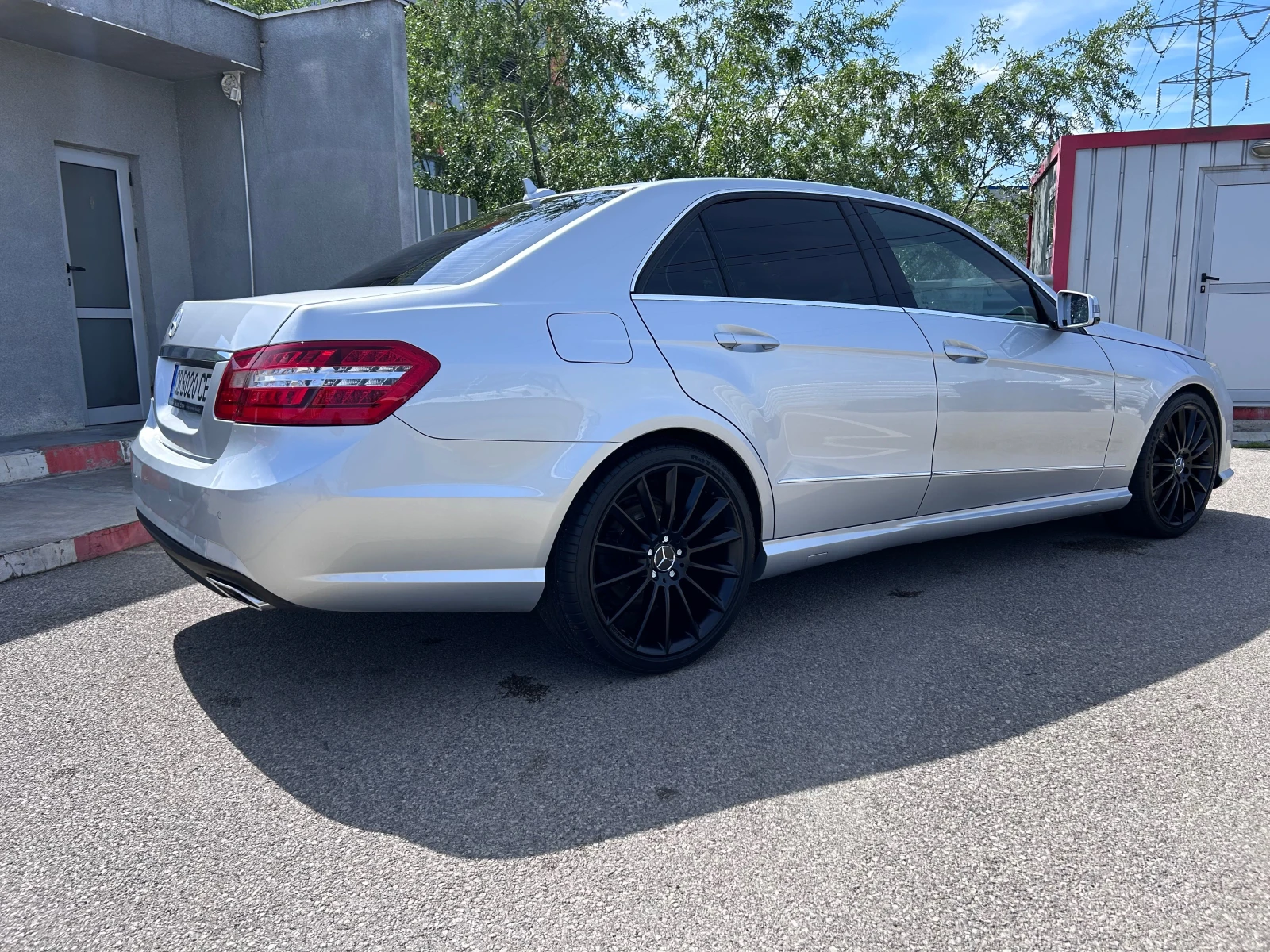 Mercedes-Benz E 350 AMG! AVANTGARDE! 4-MATIC! 7G TRONIC PLUS!   - изображение 7