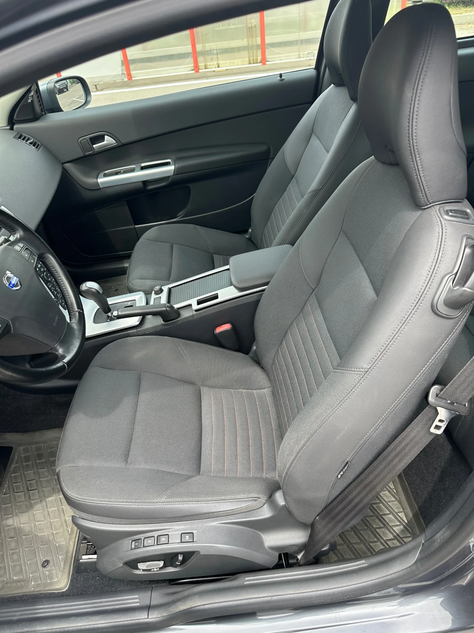 Volvo C30 VOLVO C30 T5 - изображение 9
