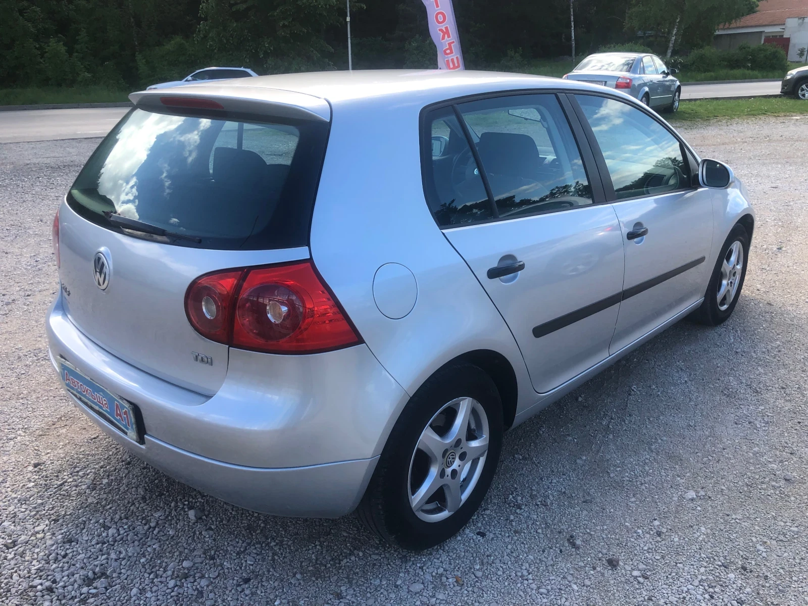 VW Golf 1.9TDI-105к.с.-КЛИМАТРОНИК - изображение 5