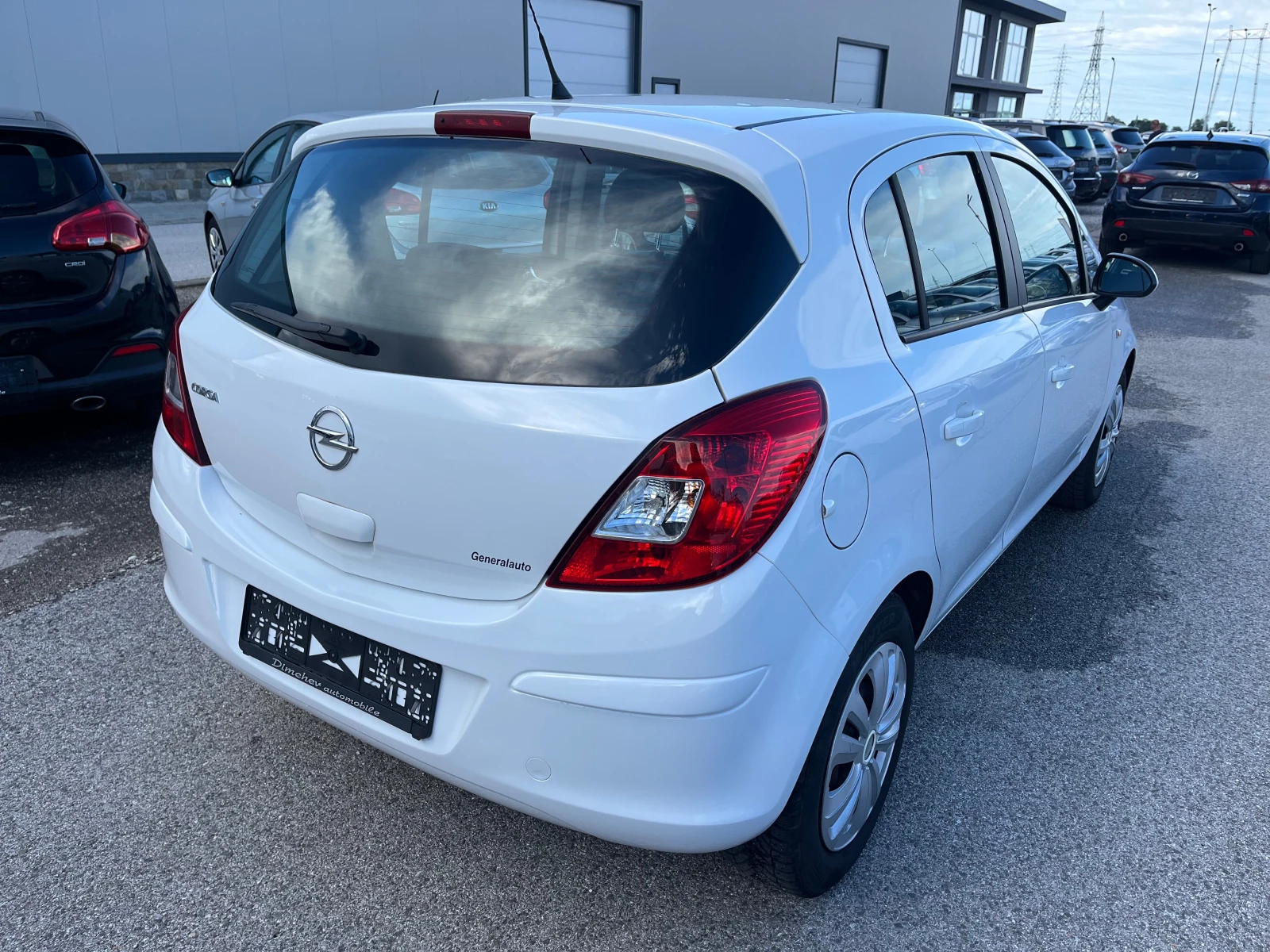 Opel Corsa 1.2 i 85 k.c ГАЗ - изображение 6