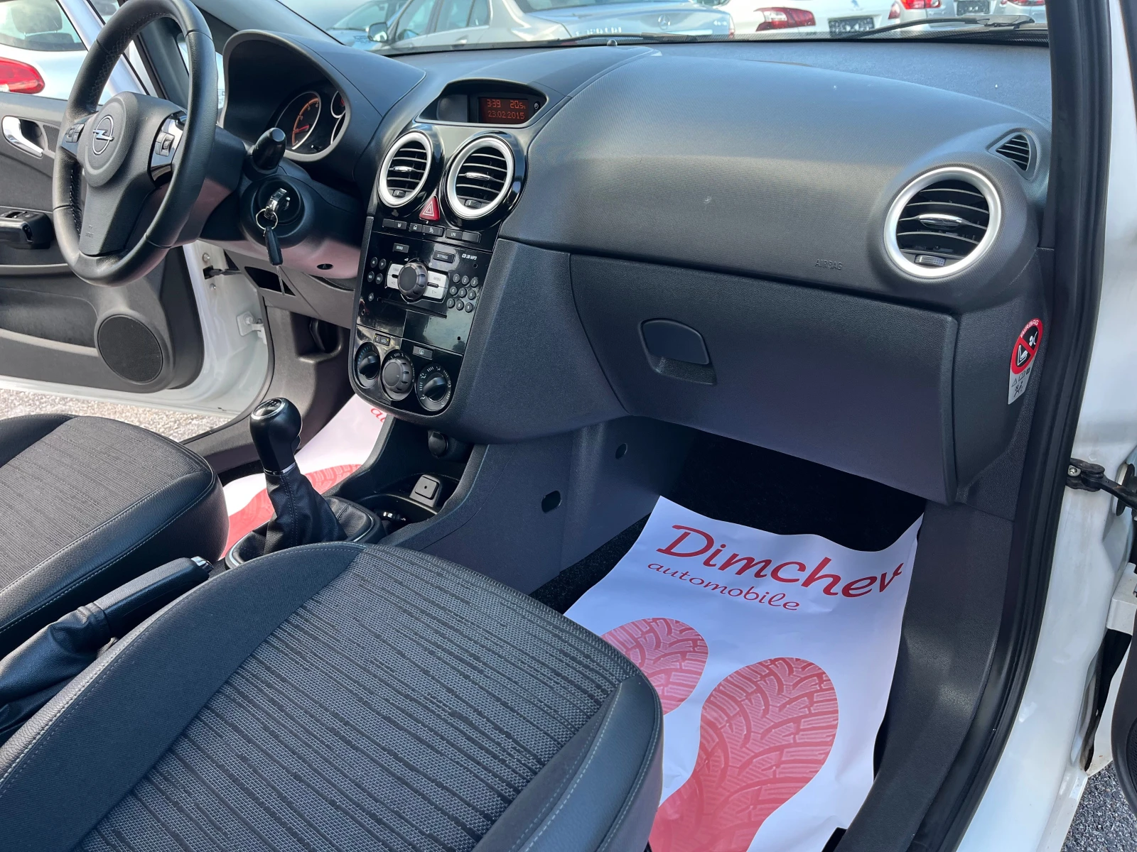 Opel Corsa 1.2 i 85 k.c ГАЗ - изображение 10