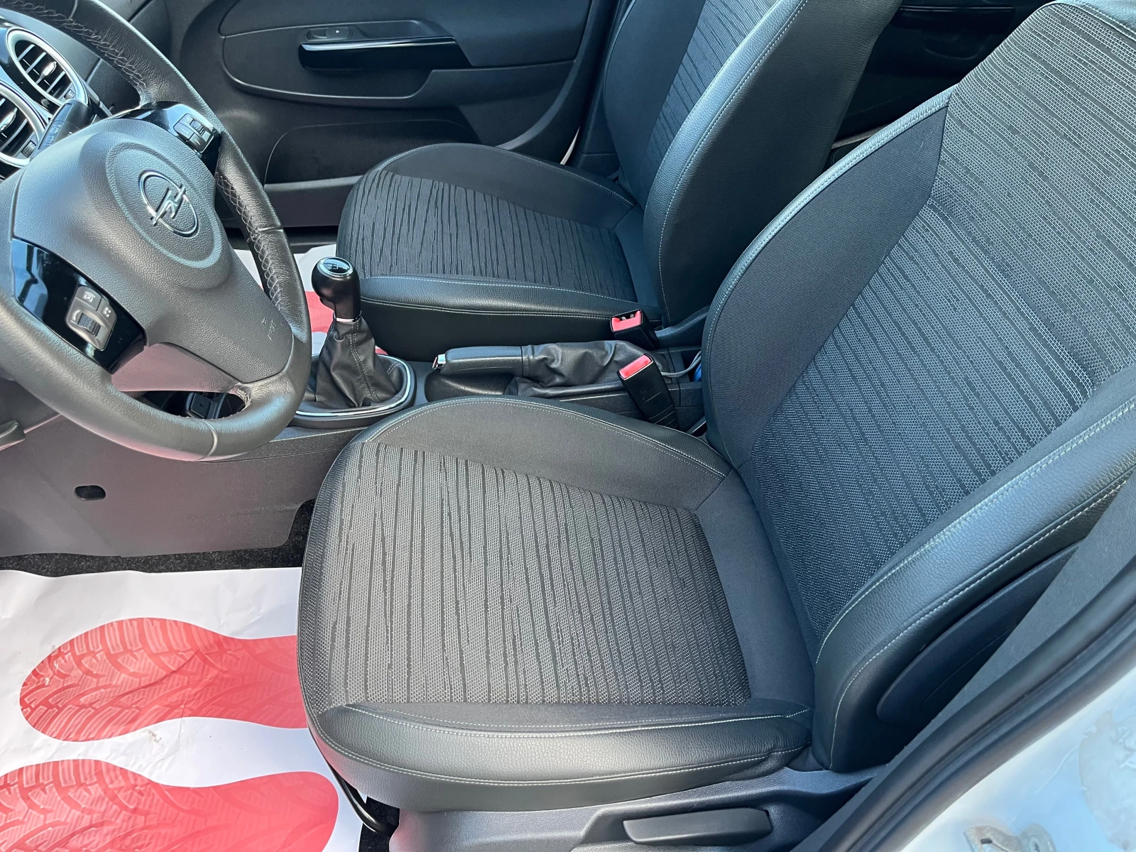 Opel Corsa 1.2 i 85 k.c ГАЗ - изображение 7
