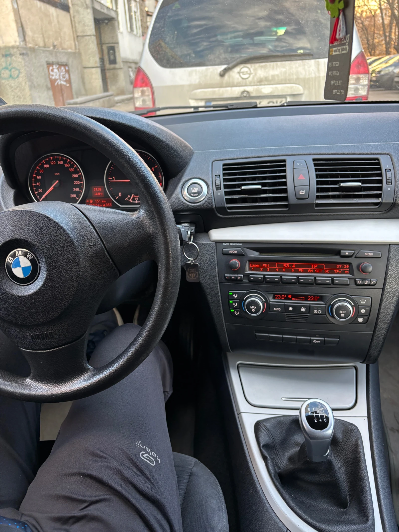BMW 120  - изображение 8