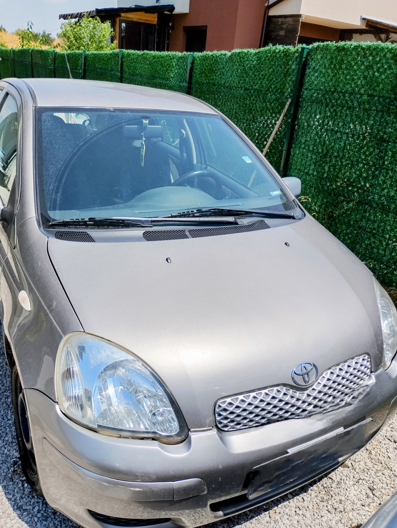 Toyota Yaris  - изображение 2