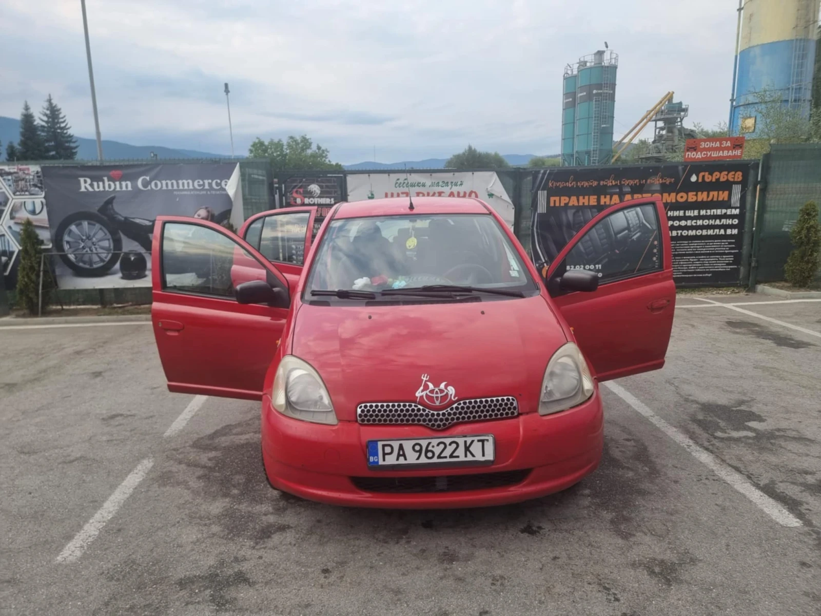 Toyota Yaris  - изображение 3