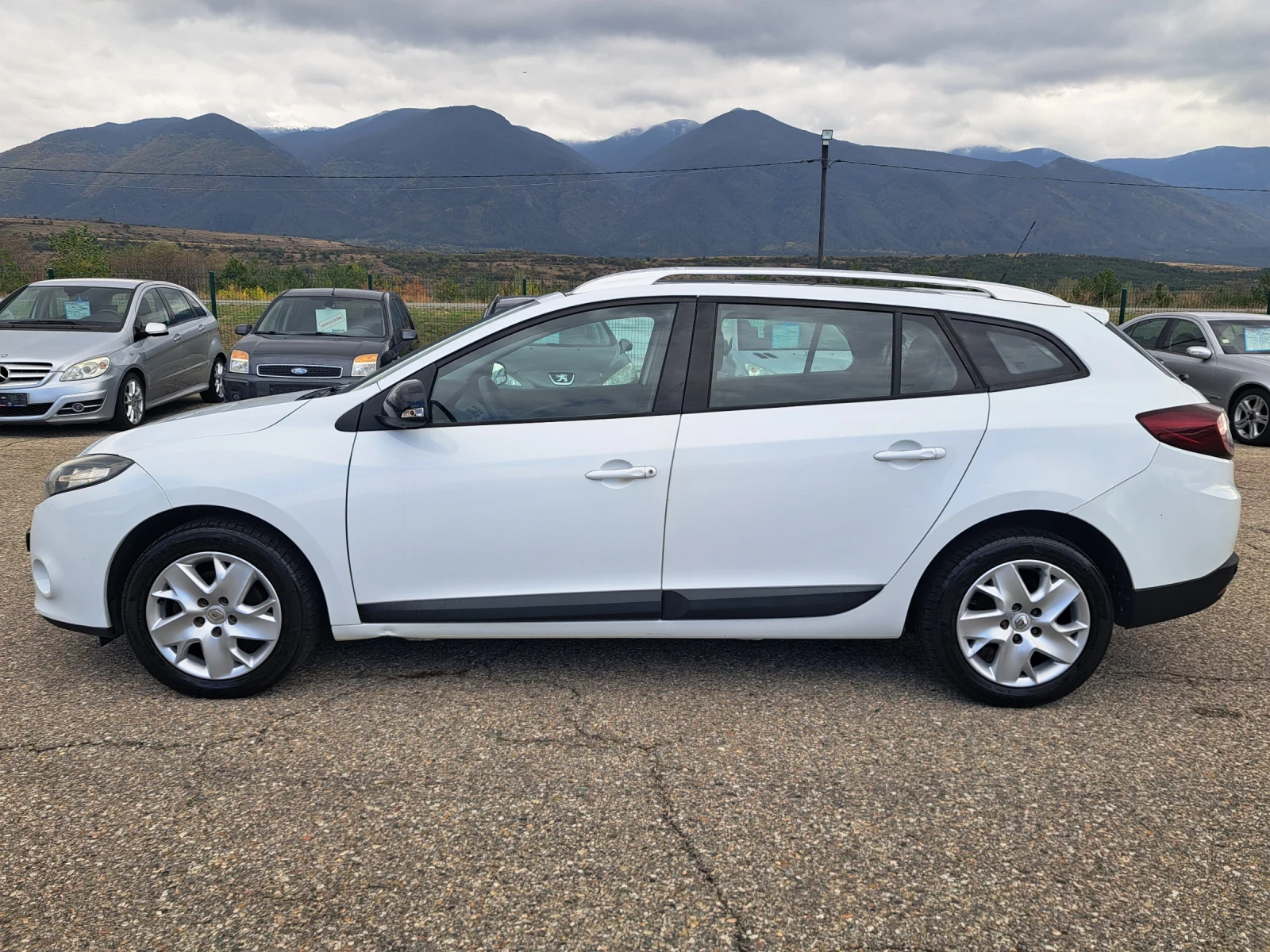 Renault Megane 1, 5 dci - изображение 8