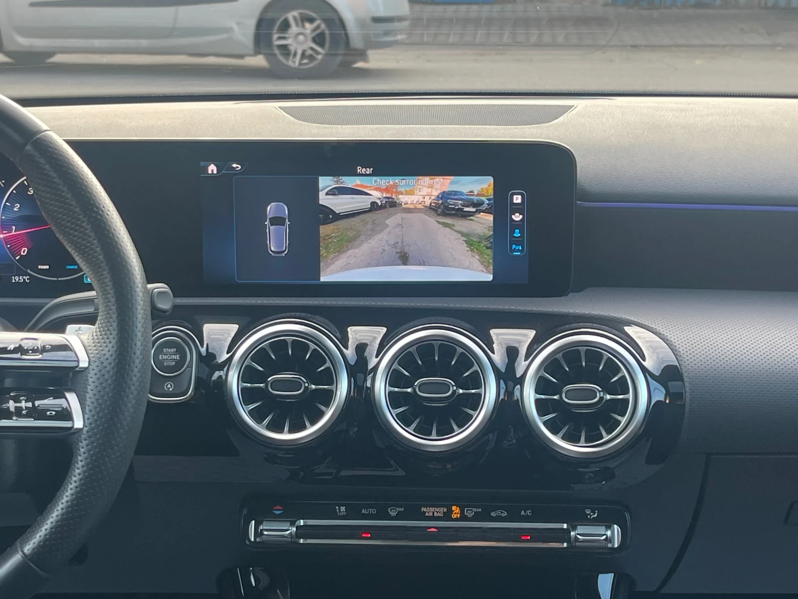 Mercedes-Benz A 180 AMG* KEYLESS* PANO* NIGHT* ГАРАНЦИЯ | Mobile.bg — изображение 14