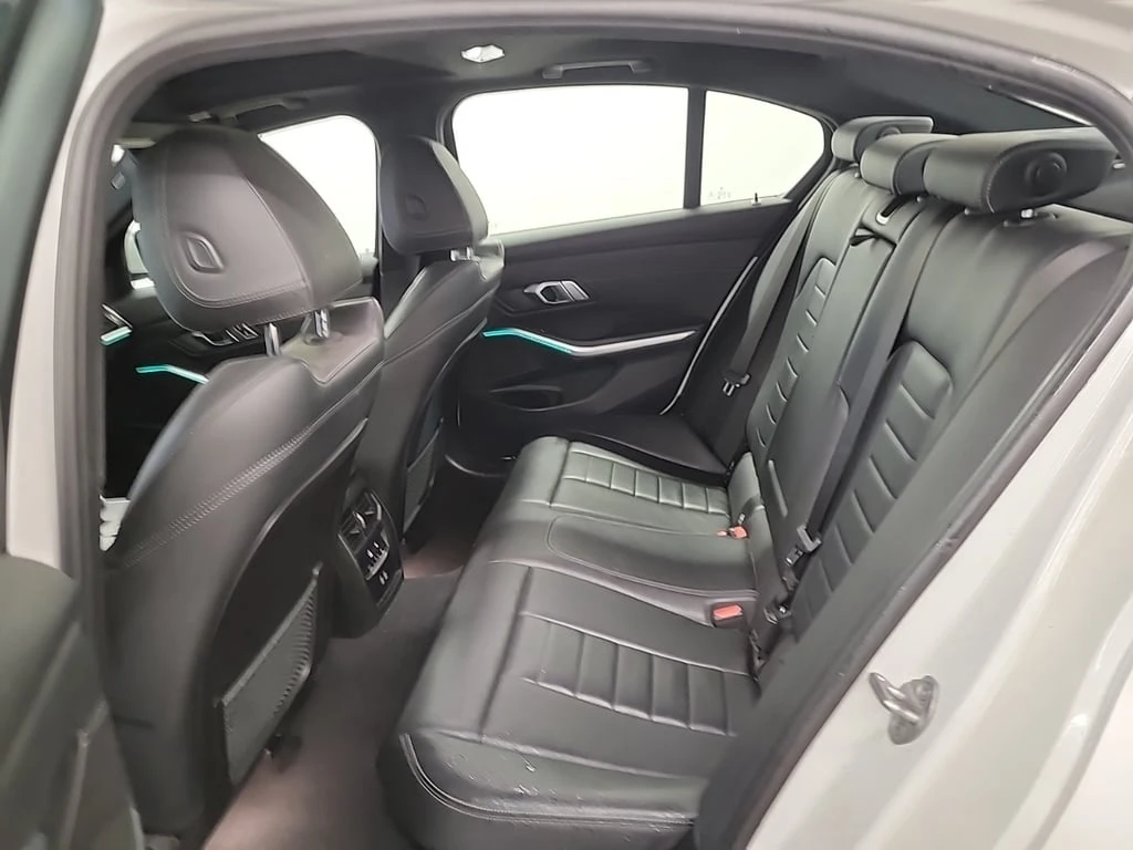 BMW 330 * 330I XDRIVE * CARFAX * ���� �� �� | Mobile.bg � ����������� 12