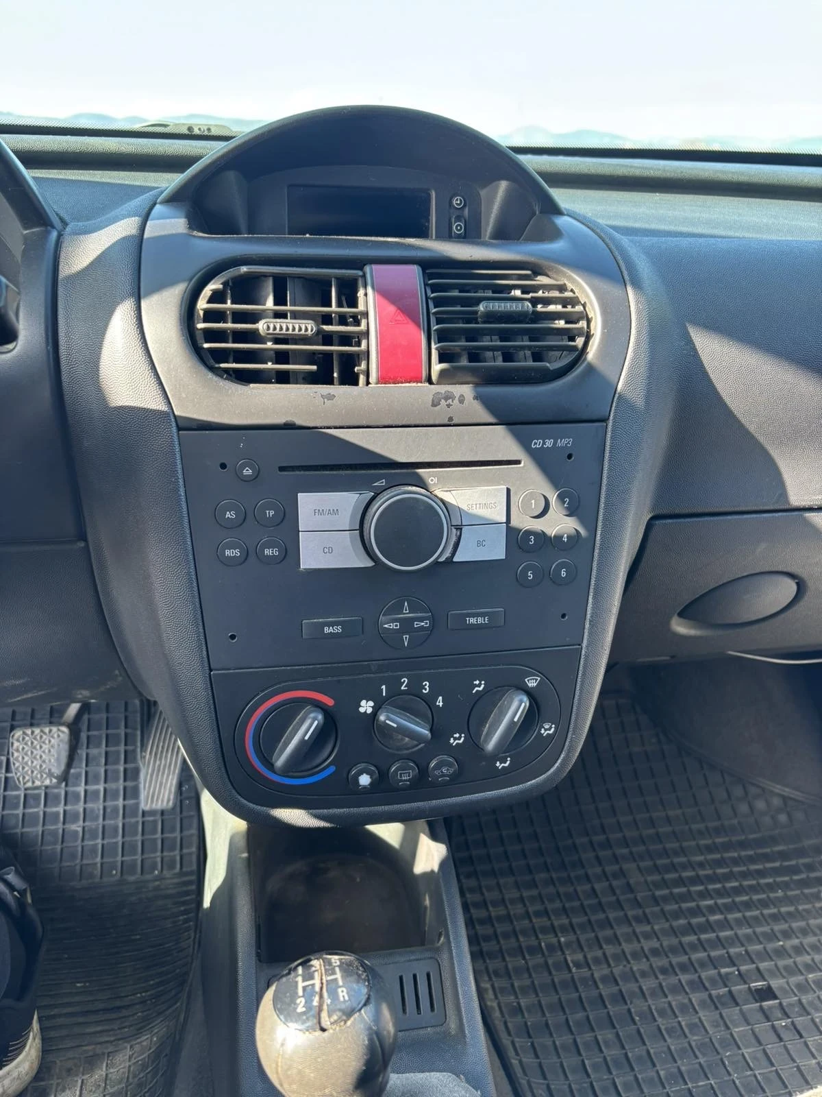 Opel Combo 1.7cdti, снимка 10 - Автомобили и джипове - 53851943