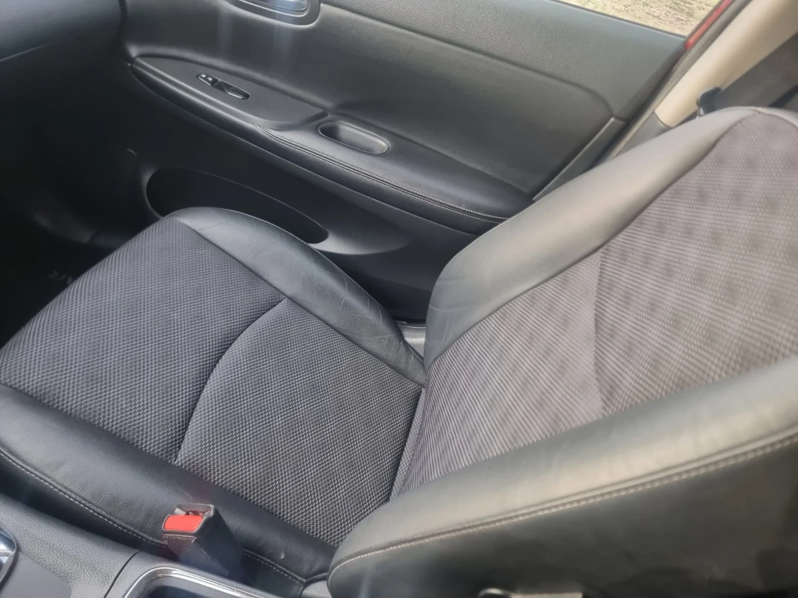 Nissan Pulsar 1.2i Автомат , снимка 15 - Автомобили и джипове - 53852552