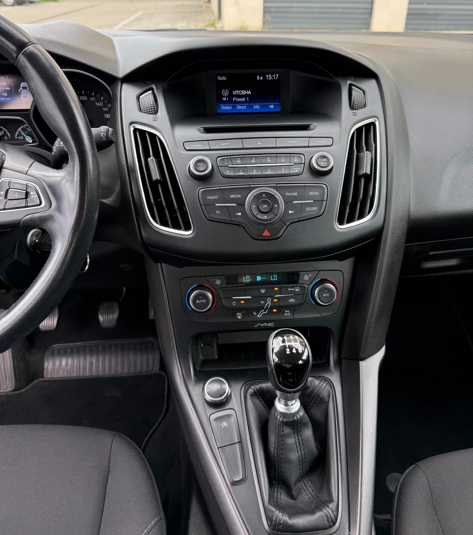 Ford Focus EcoBoost 125 PS M6, снимка 7 - Автомобили и джипове - 54360504