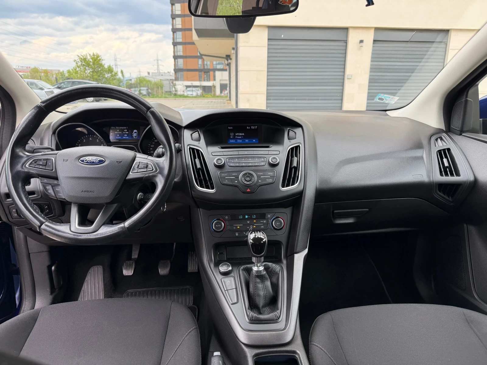 Ford Focus EcoBoost 125 PS M6, снимка 8 - Автомобили и джипове - 54360504