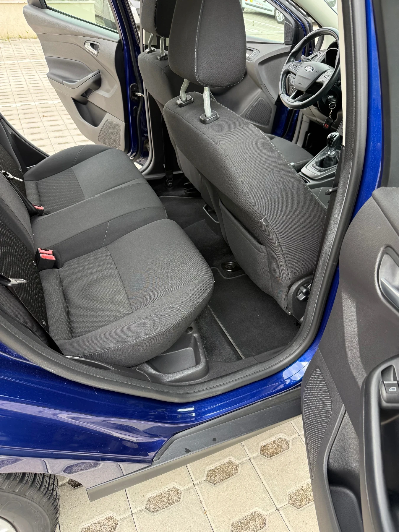Ford Focus EcoBoost 125 PS M6, снимка 12 - Автомобили и джипове - 54360504