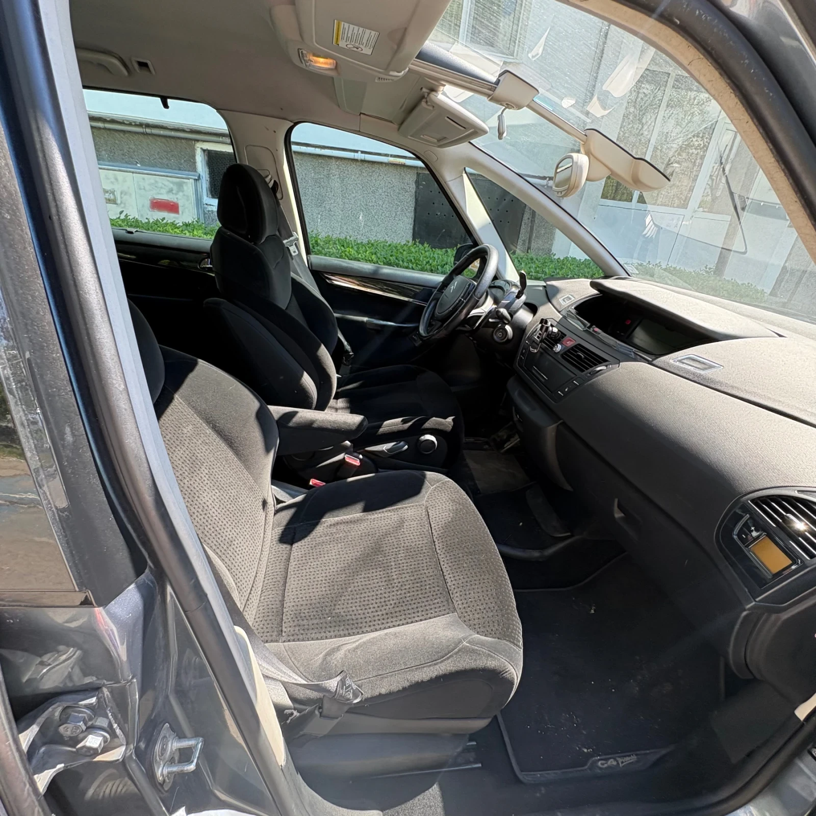 Citroen C4 Picasso, снимка 4 - Автомобили и джипове - 54390630