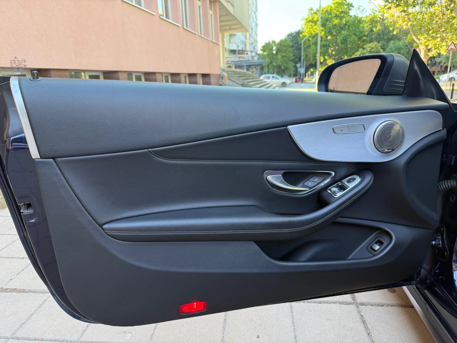 Mercedes-Benz C 220 CDI Coupe AMG, снимка 8 - Автомобили и джипове - 55480127