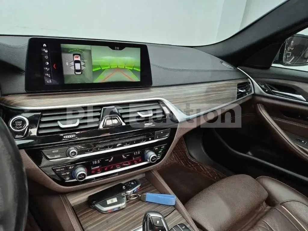BMW 330 PANO| 360CAM| �������� �����| �������| 2 �����|  | Mobile.bg � ����������� 10