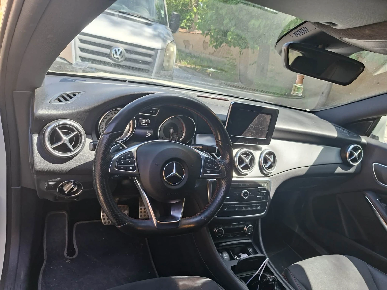 Mercedes-Benz CLA 220, снимка 7 - Автомобили и джипове - 55085588