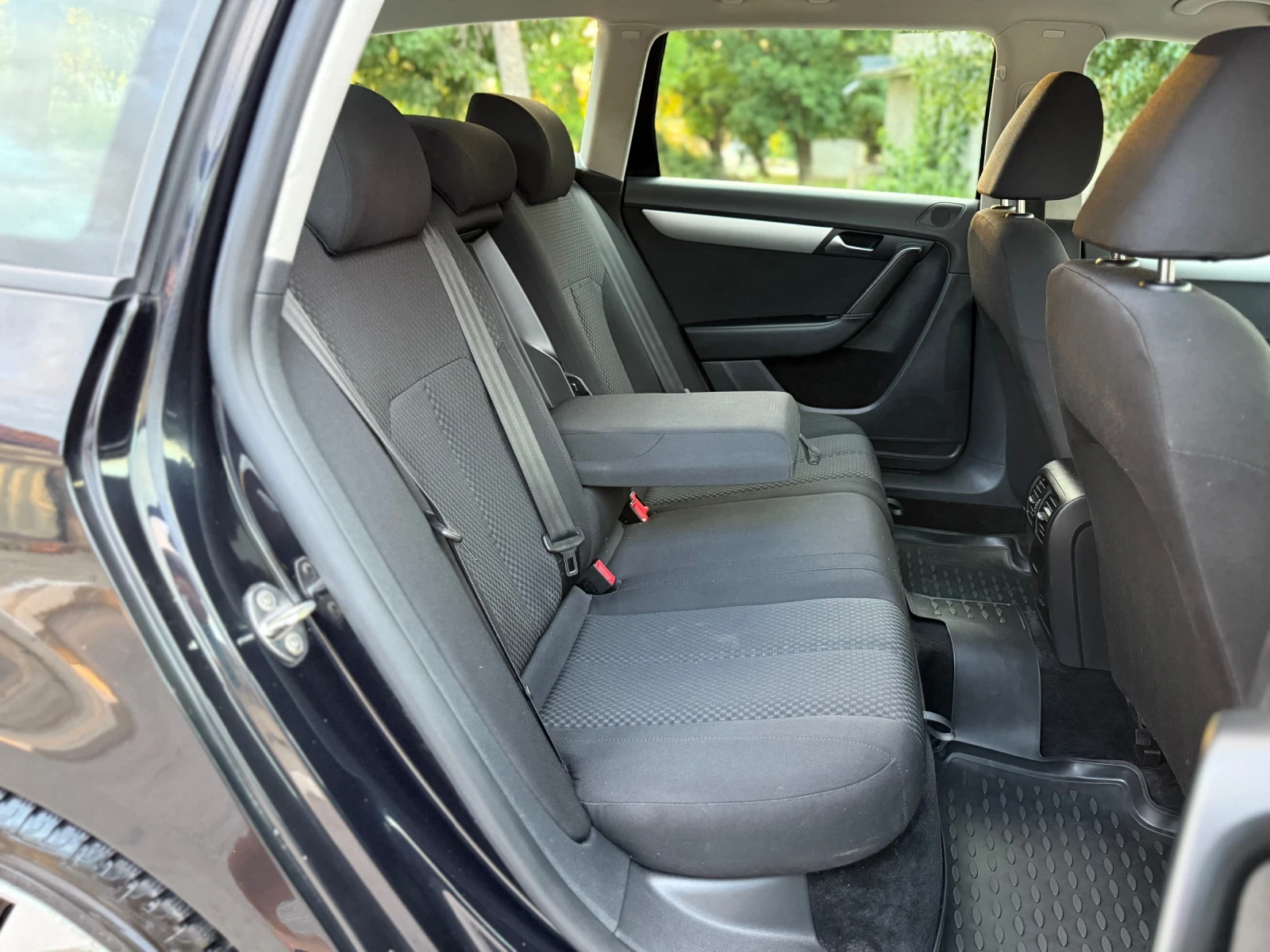 VW Passat VII, снимка 12 - Автомобили и джипове - 55140906