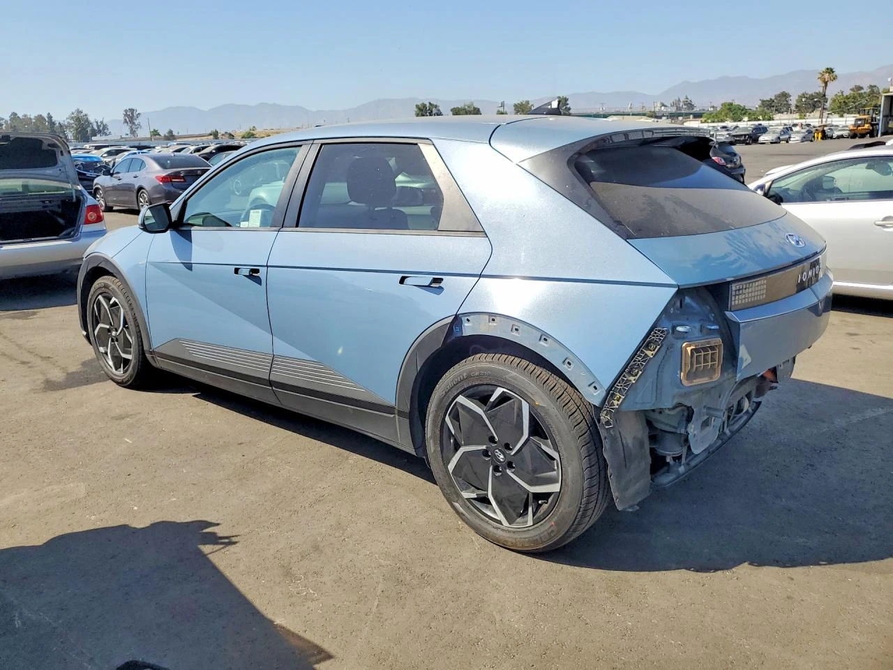Hyundai Ioniq 5 SEL* RWD* ПЪЛНА ИСТОРИЯ, снимка 2 - Автомобили и джипове - 55175672