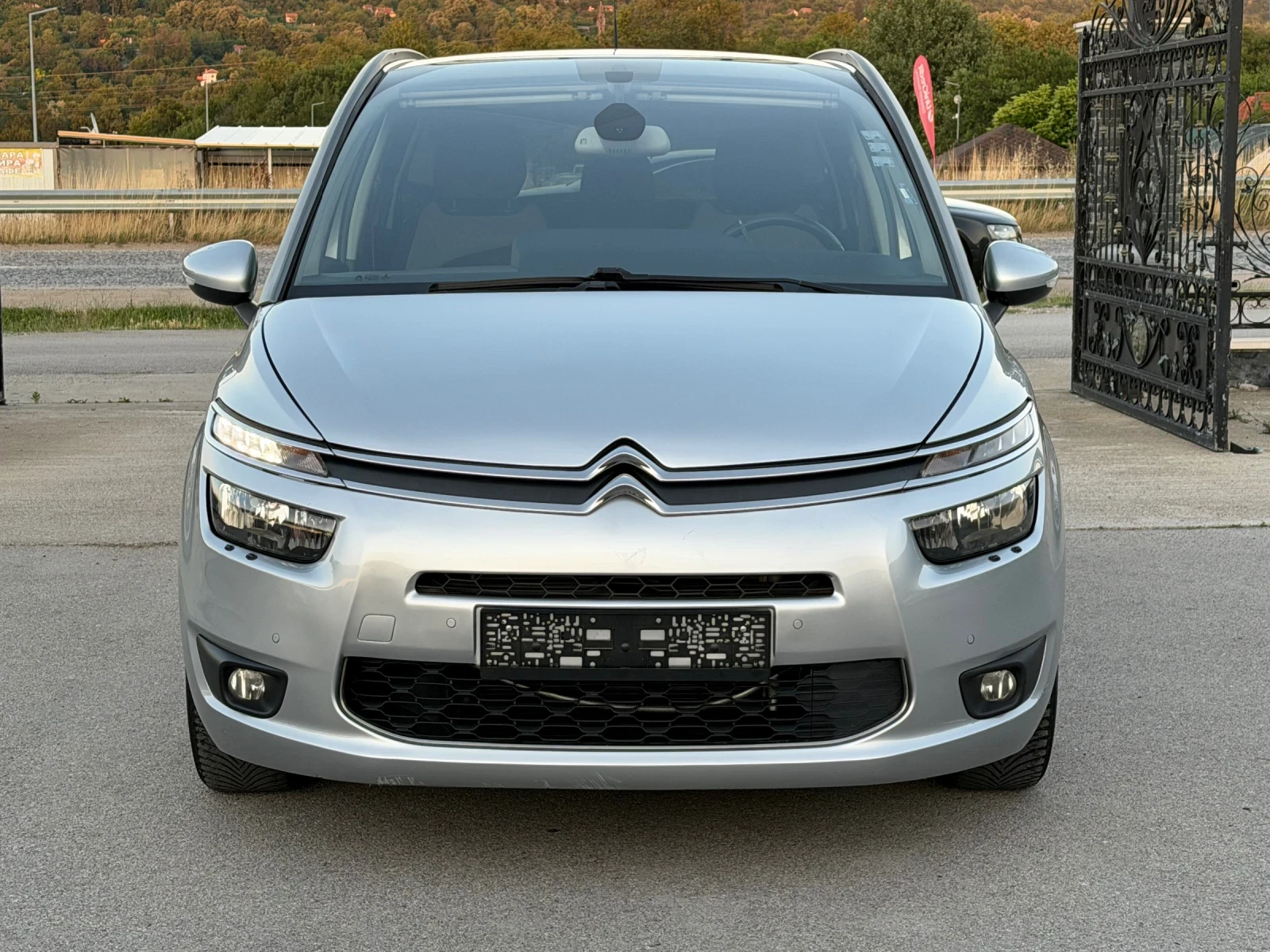 Citroen C4 Picasso 1.6HDI АВТОМАТ НАВИ ДИГИТАЛ 6+ 1, снимка 3 - Автомобили и джипове - 55184089