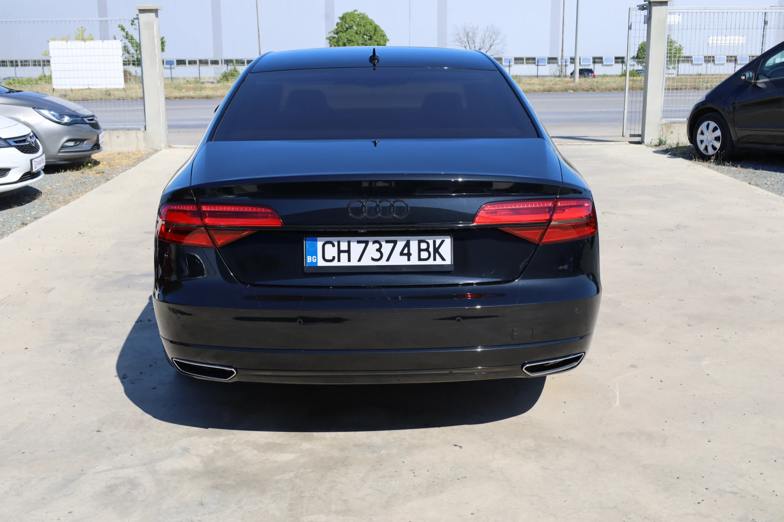 Audi A8 4.2 ДИЗЕЛ, снимка 3 - Автомобили и джипове - 55362763
