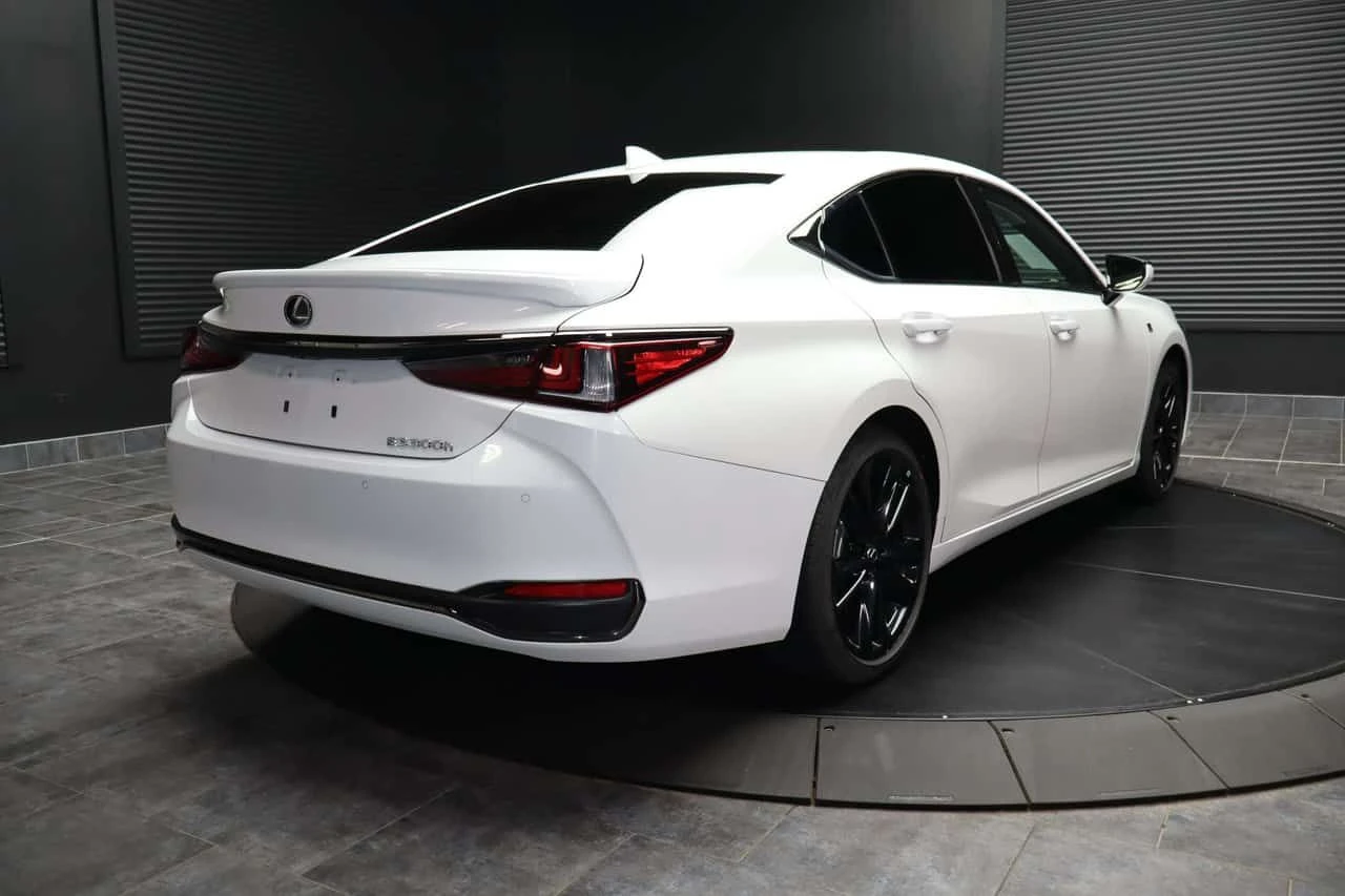 Lexus ES 300H * F SPORT DESIGN * CARFAX * , снимка 3 - Автомобили и джипове - 55543641