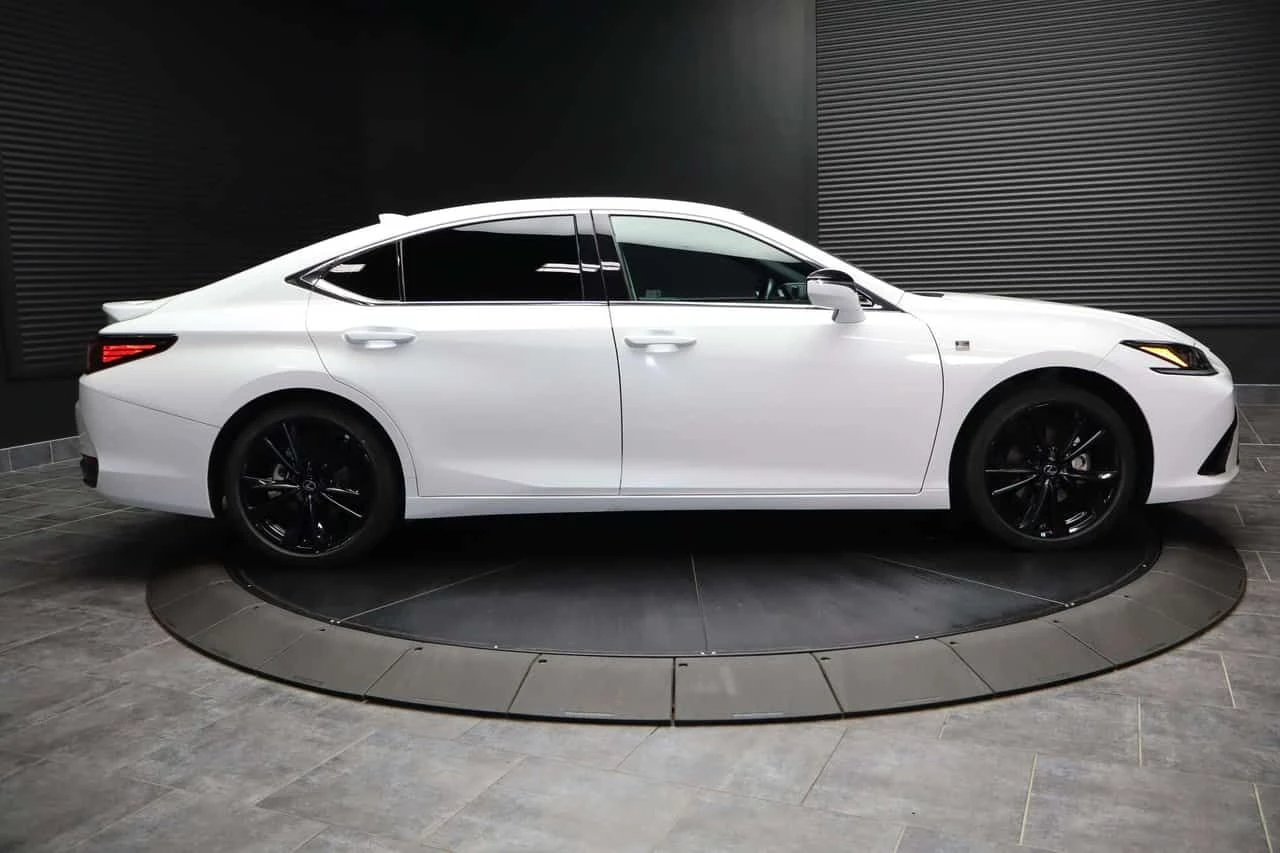 Lexus ES 300H * F SPORT DESIGN * CARFAX * , снимка 2 - Автомобили и джипове - 55543641