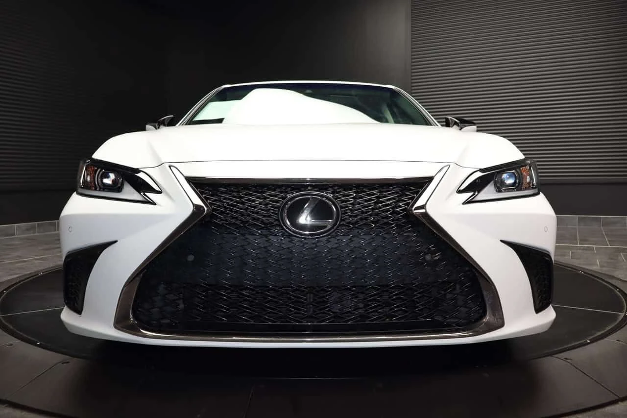 Lexus ES 300H * F SPORT DESIGN * CARFAX * , снимка 10 - Автомобили и джипове - 55543641
