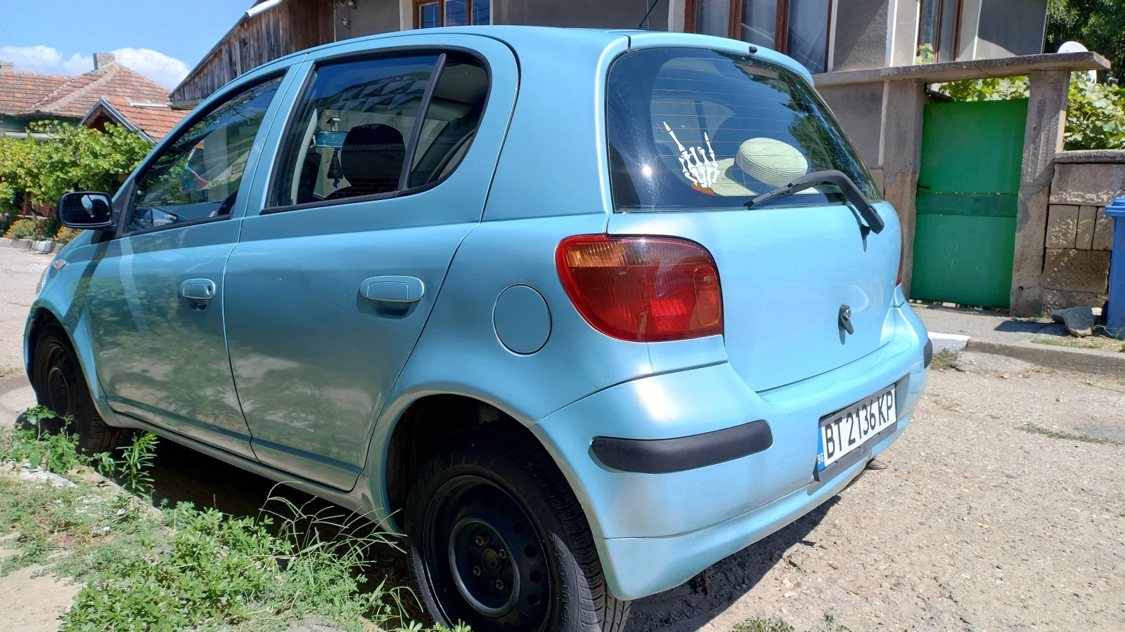 Toyota Yaris 1.0 VVT-i, снимка 4 - Автомобили и джипове - 55855024