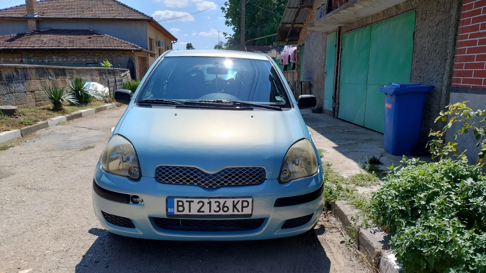 Toyota Yaris 1.0 VVT-i, снимка 2 - Автомобили и джипове - 55855024
