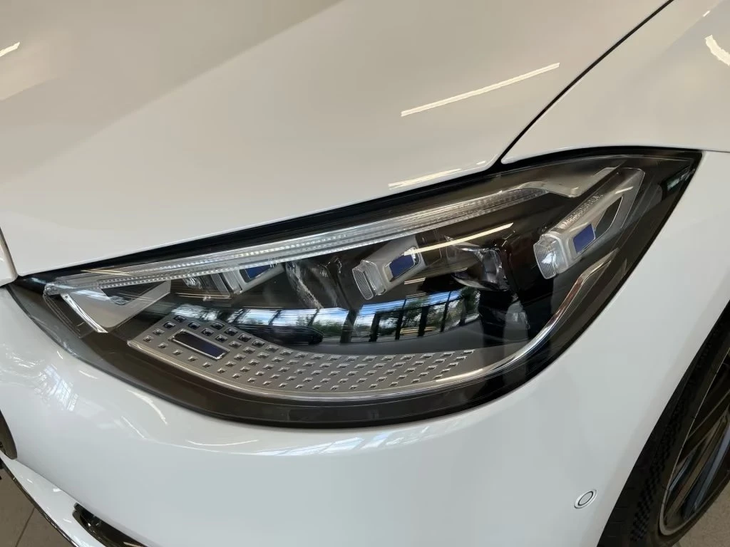 Mercedes-Benz S 63 AMG E-PERFORMANCE/ CARBON/ NIGHT/ BURM 4D/ EXECUTIVE /, снимка 16 - Автомобили и джипове - 55884589