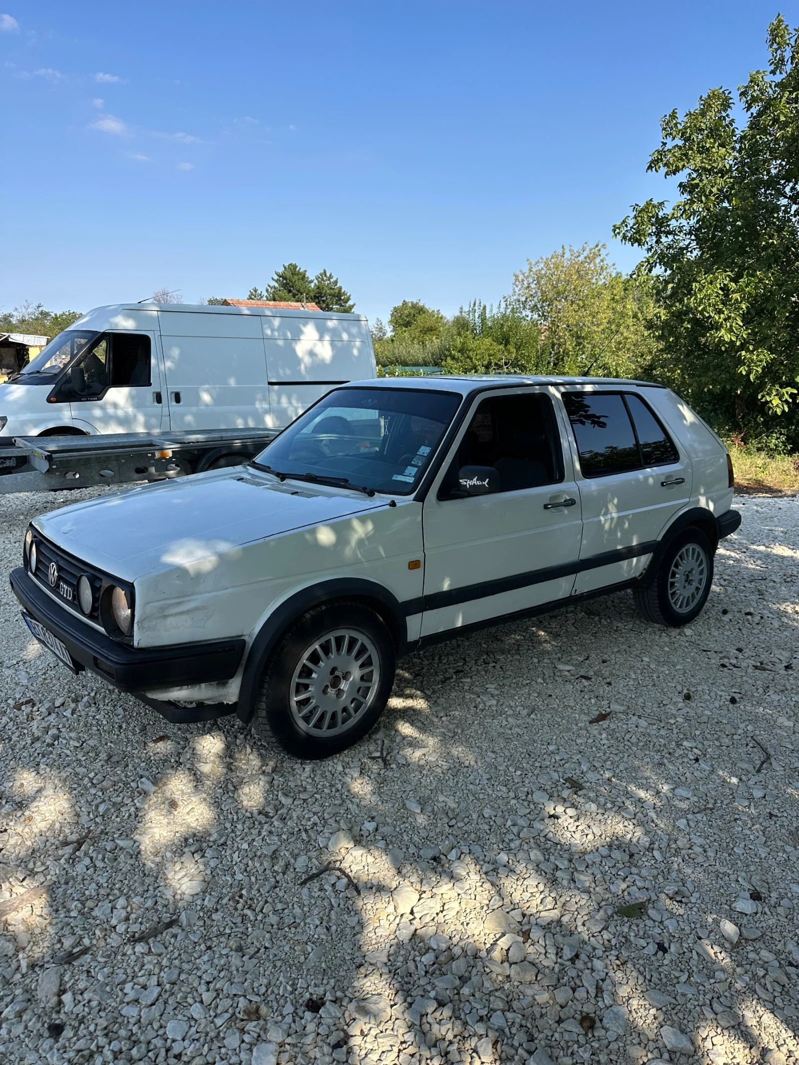 VW Golf 1.6TD , снимка 2 - Автомобили и джипове - 56074632