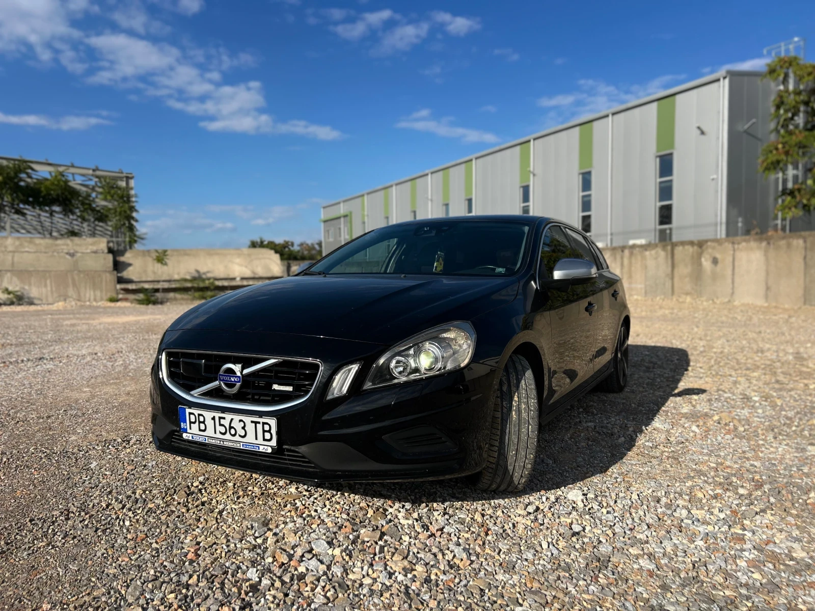 Volvo V60 Volvo V60 D5 2.4 R-Design | 215 к.с. | Automatic