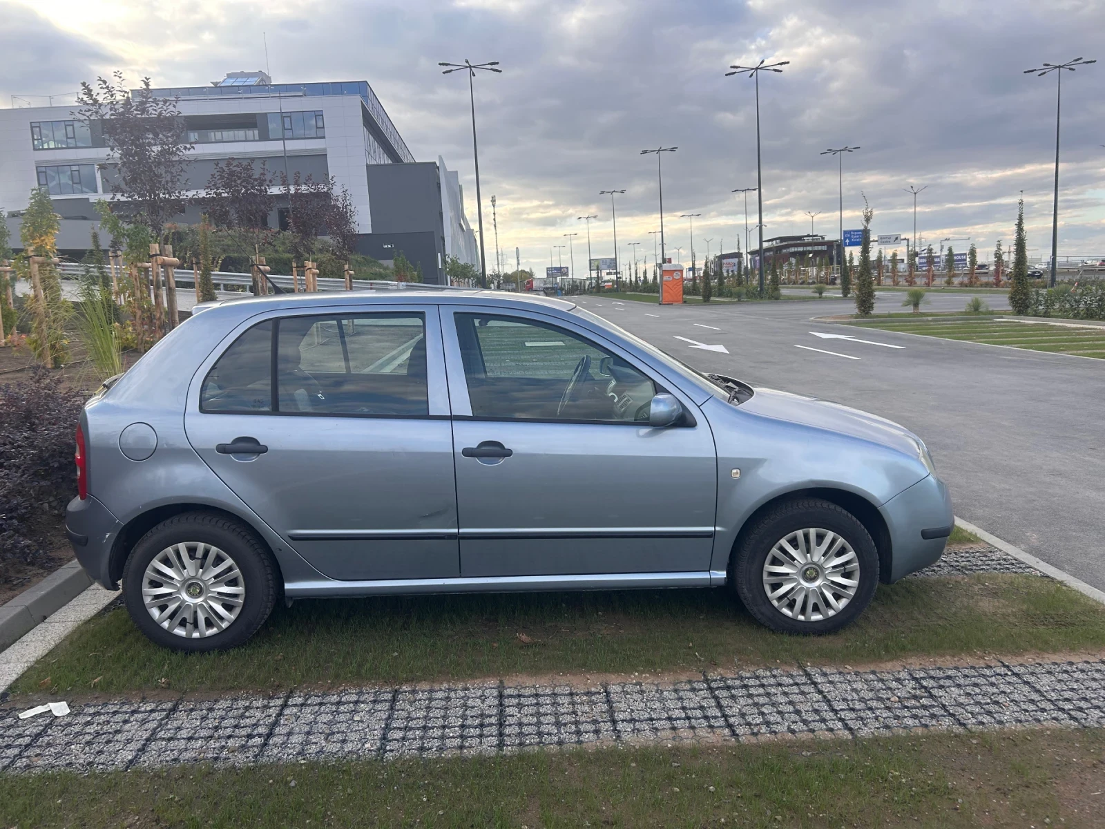 Skoda Fabia 1.4, 16V, 101 к.с., снимка 15 - Автомобили и джипове - 56247679