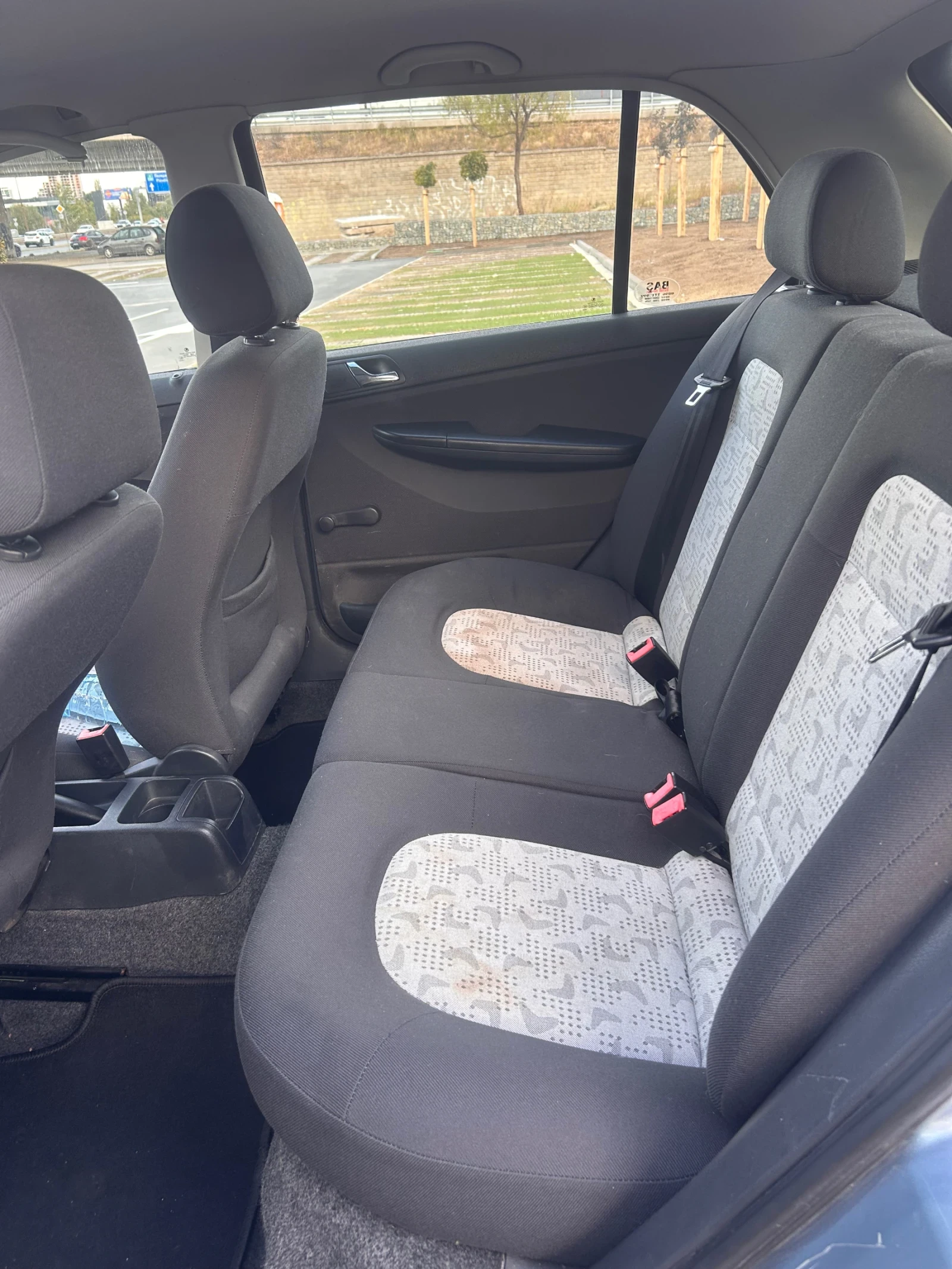 Skoda Fabia 1.4, 16V, 101 к.с., снимка 11 - Автомобили и джипове - 56247679