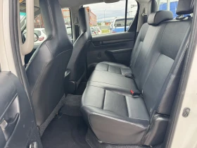 Toyota Hilux 2.4D 4X4 72 000 KM, снимка 12