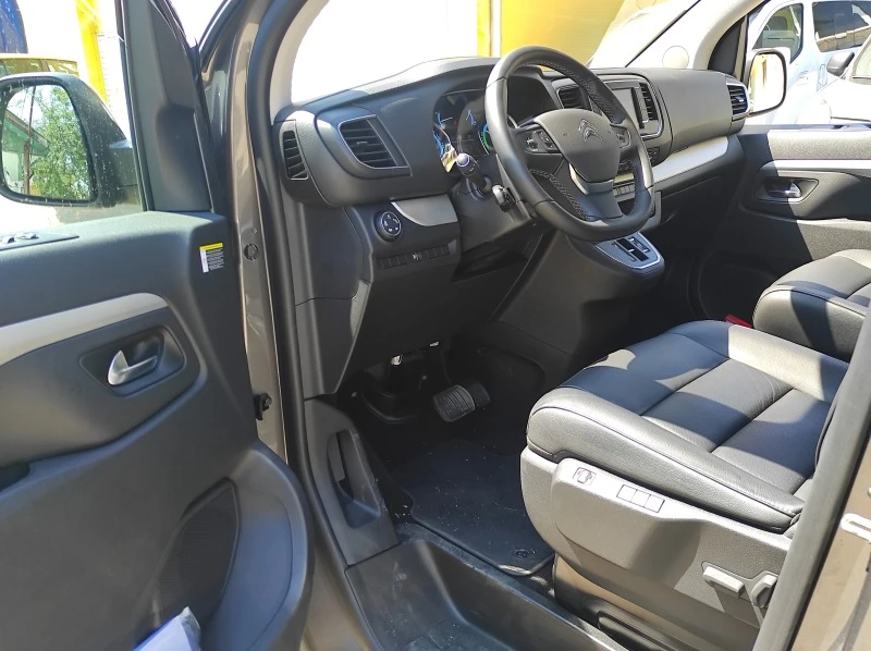 Citroen Spacetourer Luxusbus, 8 местен, снимка 10 - Автомобили и джипове - 41862871