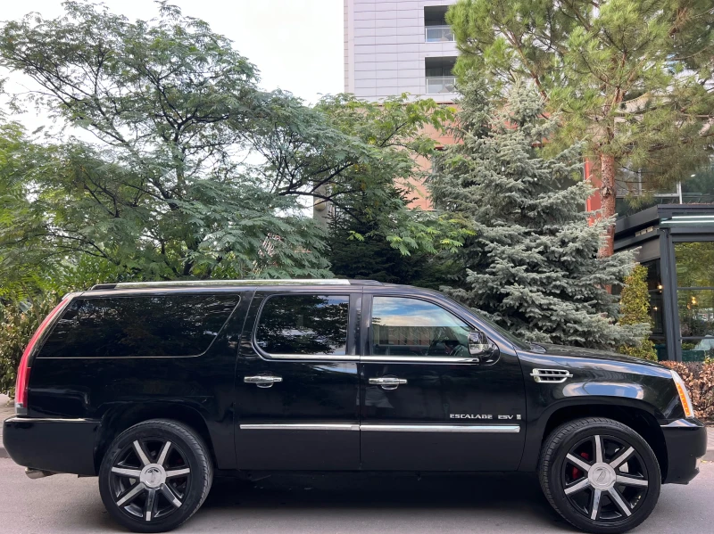 Cadillac Escalade 6.2i PREMIUM/FACELIFT/LCD/PODGREV/KOJA/FULL/UNIKAT, снимка 6 - Автомобили и джипове - 47581452