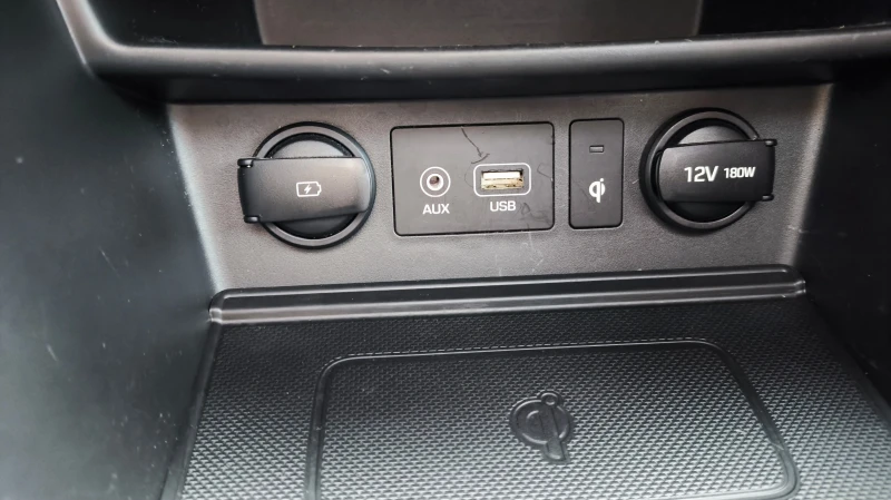 Hyundai Kona 2.0i 4x4, снимка 14 - Автомобили и джипове - 51283121